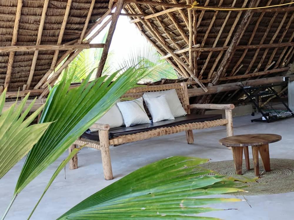 Kuwa Zanzibar * Kiwengwa (Zanzibar)